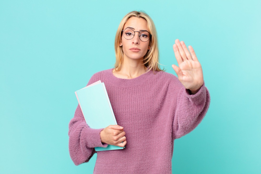 В каких случаях налагается судебный запрет на приближение?